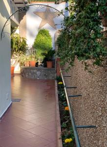Vonkajšia záhrada v ubytovaní Hedera Capri B&B