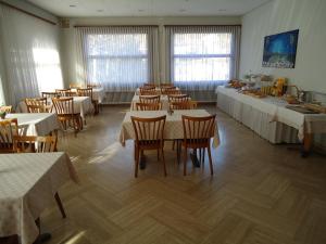Restavracija oz. druge možnosti za prehrano v nastanitvi Osteria Belvedere