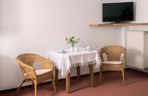 TV/Unterhaltungsangebot in der Unterkunft ANETSEDER Landhotel & Lofts