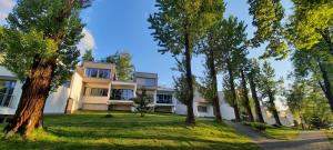 Budynek, w którym mieści się apartament