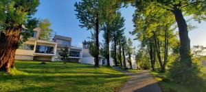 Ogród w obiekcie Apartament Lazurowy 53 z tarasem i SPA