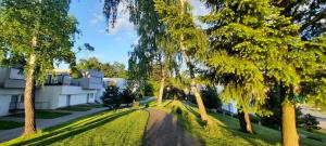 Ogród w obiekcie Apartament Lazurowy 53 z tarasem i SPA