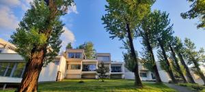 Budynek, w którym mieści się apartament