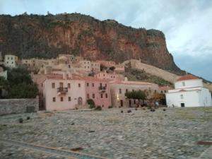 Gallery image of Private Art Studio 50m from sea (1-4 per) in Monemvasia