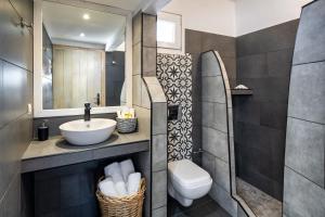 Koupelna v ubytování Plastiras Rooms