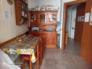 Kuchyňa alebo kuchynka v ubytovaní Bed & Breakfast Onda Blu