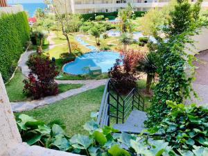 Vonkajšia záhrada v ubytovaní BENALBEACH GARDEN