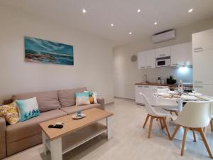 Kuchyň nebo kuchyňský kout v ubytování Sea Pleasure Apartment