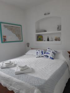 A bed or beds in a room at Fabienne