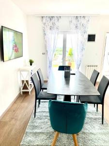 Posezení v ubytování D&A Apartment with private swimming pool