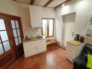 A kitchen or kitchenette at Apartamento Aymara de StarApsTenerife