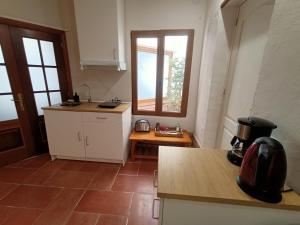 A kitchen or kitchenette at Apartamento Aymara de StarApsTenerife