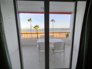Apartamento céntrico en primera linea de playa, Peñíscola ...