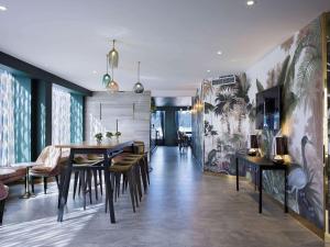 Mövenpick Hotel Wellington的休息区