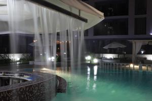 Bazén v ubytování Boutique Suites Rainbow 4 nebo v jeho okolí + 28 fotografií
