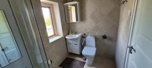 Koupelna v ubytování Svea hotell, Vollsjö