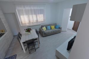 Posedenie v ubytovaní Casa CarMa