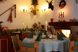 Restaurace v ubytování Gasthof Hertigswalde