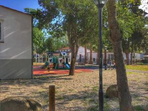 Photo de la galerie de l'établissement Mobil Home pour 6 personnes climatisé à quelques minutes des plages, à Agde