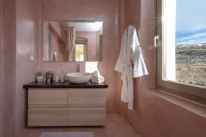 Koupelna v ubytování Thireon Estate by thireon + 36 fotografií
