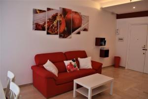 A seating area at Melograno Home