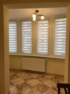 Afbeelding uit fotogalerij van VIP Апартаменти Львів Сихів центр Червоної Калини in Lviv