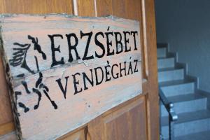 Certificato, attestato, insegna o altro documento esposto da Erzsébet Vendégház
