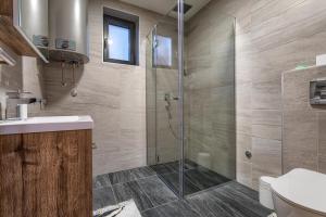 Ένα μπάνιο στο Apartman Bonita +39 φωτογραφίες