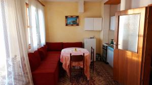 Afbeelding uit fotogalerij van Sonce Guest House in Ohrid