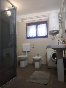 Vonios kambarys apgyvendinimo įstaigoje Rooms "Nada Zunic"