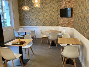 TV a/nebo společenská místnost v ubytování OXXOTEL & Spa
