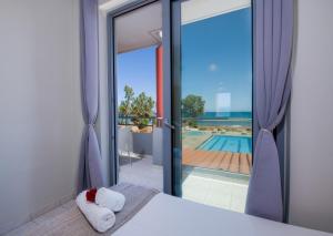 Bazén v ubytování Giannarakis Beach nebo v jeho okolí