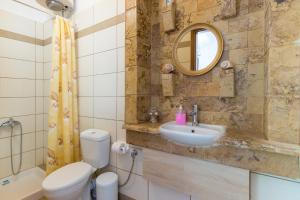 Kúpeľňa v ubytovaní Lena Studios + 21 fotografií