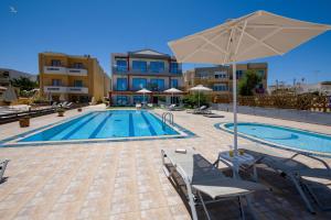 Bazén v ubytování Giannarakis Beach nebo v jeho okolí
