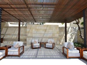 Posezení v ubytování The Bale Nusa Dua by LifestyleRetreats