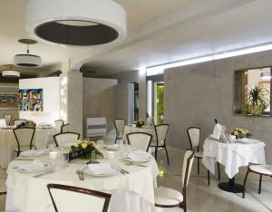 En restaurant eller et andet spisested på Hotel Ristorante Cavaliere