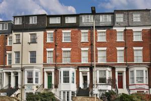 Gallery image of Glenholme Guest House - Room Only in Scarborough