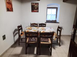 Posedenie v ubytovaní Letti Vendégház
