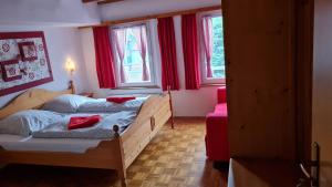Säng eller sängar i ett rum på Hotel Kartäuser Hof Mainz Bodenheim