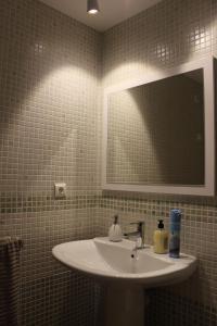 Ένα μπάνιο στο APARTAMENTO EN "BELBEDERE IN" DENIA a 10 METROS DE LA PLAYA +18 φωτογραφίες