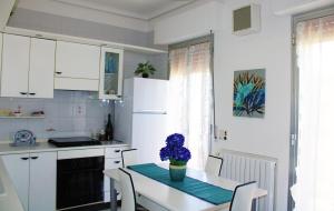 A kitchen or kitchenette at Visum Hyblea