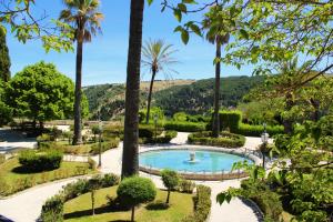 The swimming pool at or close to Visum Hyblea