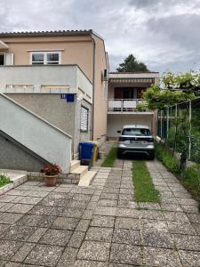 Budova, v ktorej sa apartmán nachádza