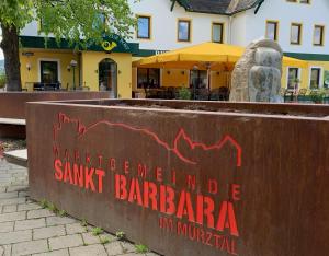 The building in which a szállodákat is located