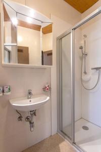 Kúpeľňa v ubytovaní Family-Appartements + 37 fotografií