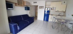 Alery apartment with terrace AC wifi 7th floor a few meters from the sea by Affitto-Nizza