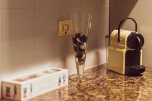 Coffee and tea making facilities at Cal Sisquet - TON