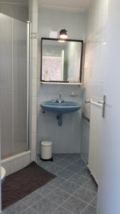 Phòng tắm tại Sportpension Heartstay
