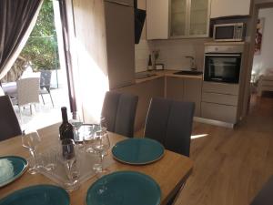 Kuchyňa alebo kuchynka v ubytovaní Apartments Amfa