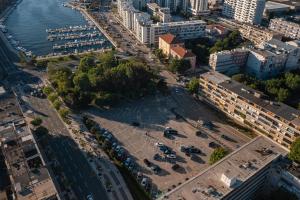 Nespecifikovaný výhled na destinaci Zadar nebo výhled na město při pohledu z apartmánu
